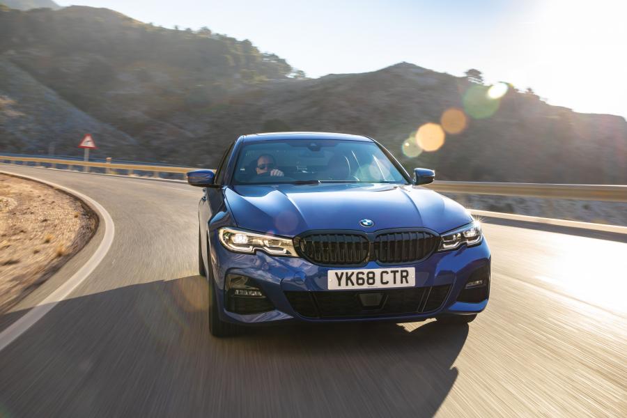  BMW 320d M Sport xDrive (G20) 2019 года  (UK) (фото 31 из 40)